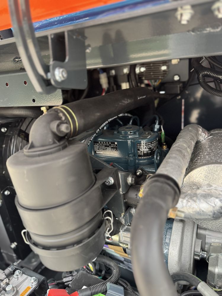 Mini escavadora giratoria 2 ton motor kubota