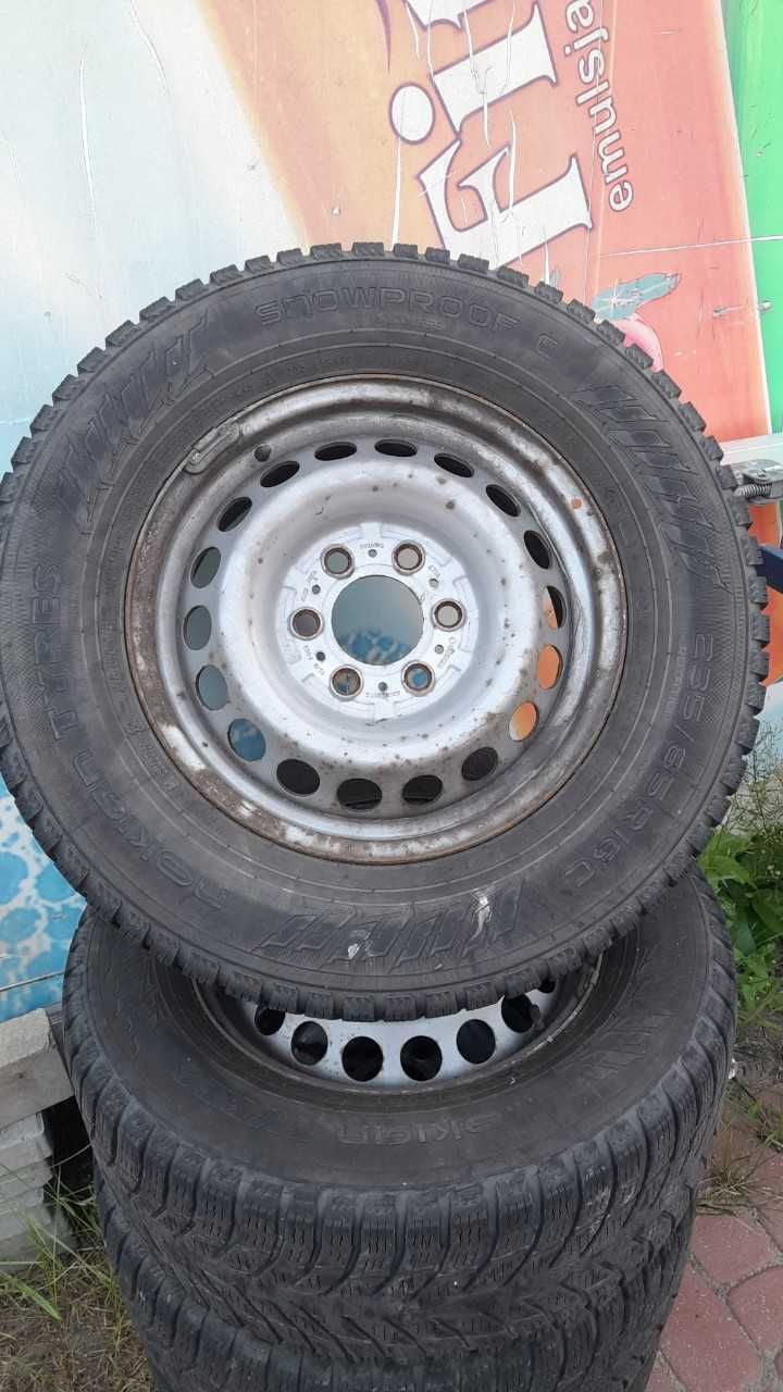 Koła od Mercedes Sprintera 235/65/16C,