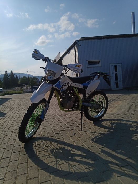 Мотоцикл BSE J3 250