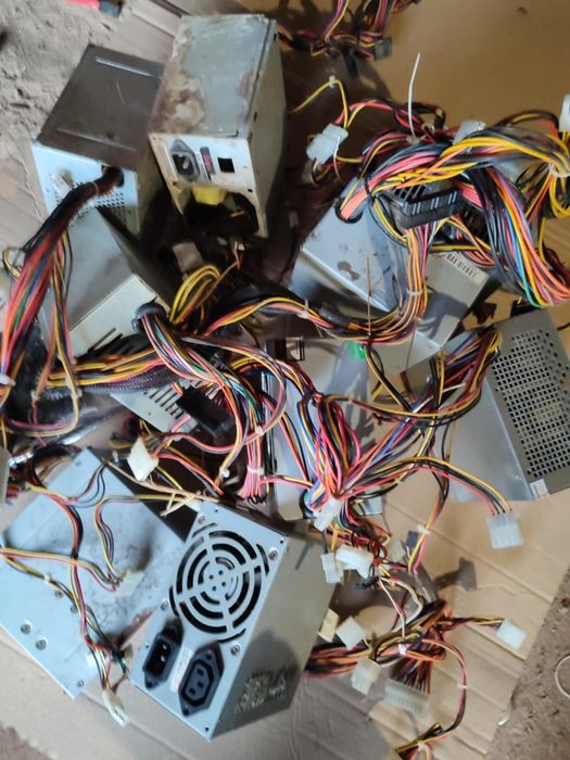 Złom komputerowy zasilacze