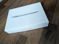 Apple MacBook Air 13 2017 (I5/8GB/128GB SSD)
