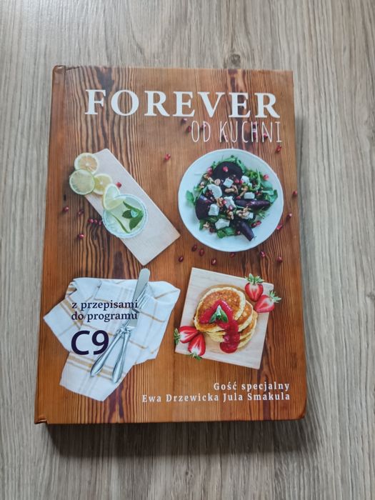 Forever od kuchni z pzrepisami do programu C9