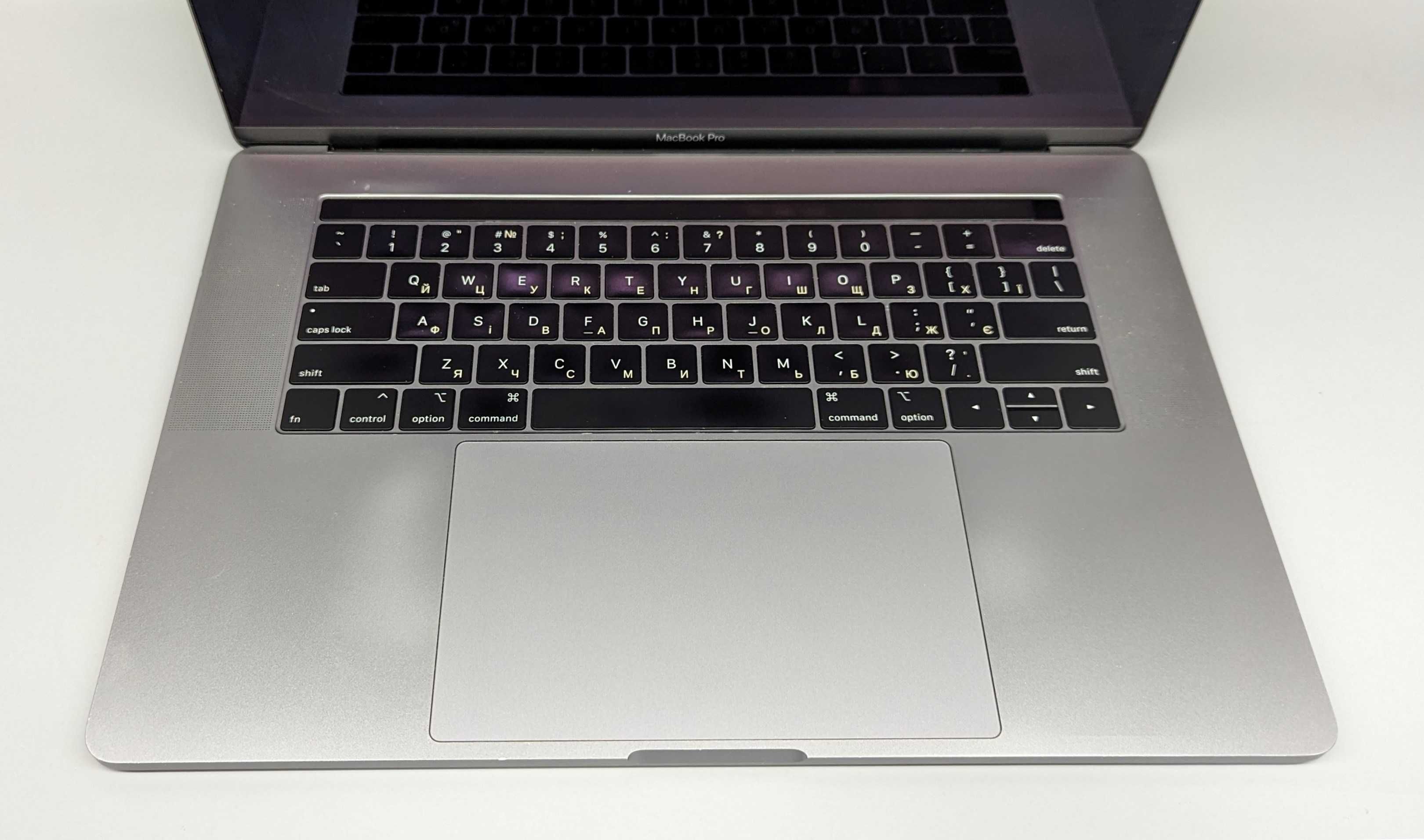 Apple MacBook Pro A1990/i7-8850H 2.60GHz/16GB/512GB SSD/560X (306цик)