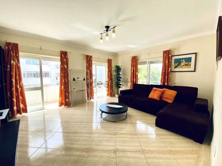 Apartamento T2 Quarteira