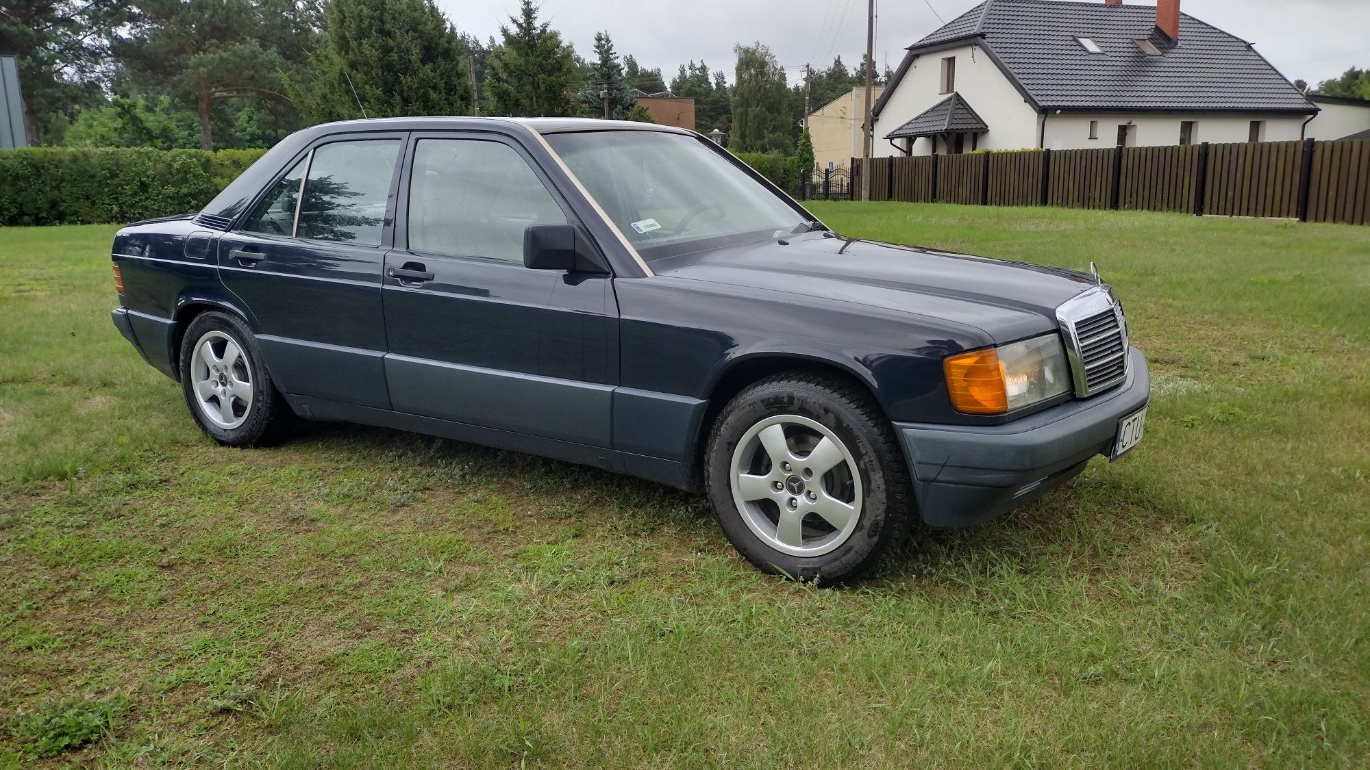Mercedes w201 190 D 75 koni
