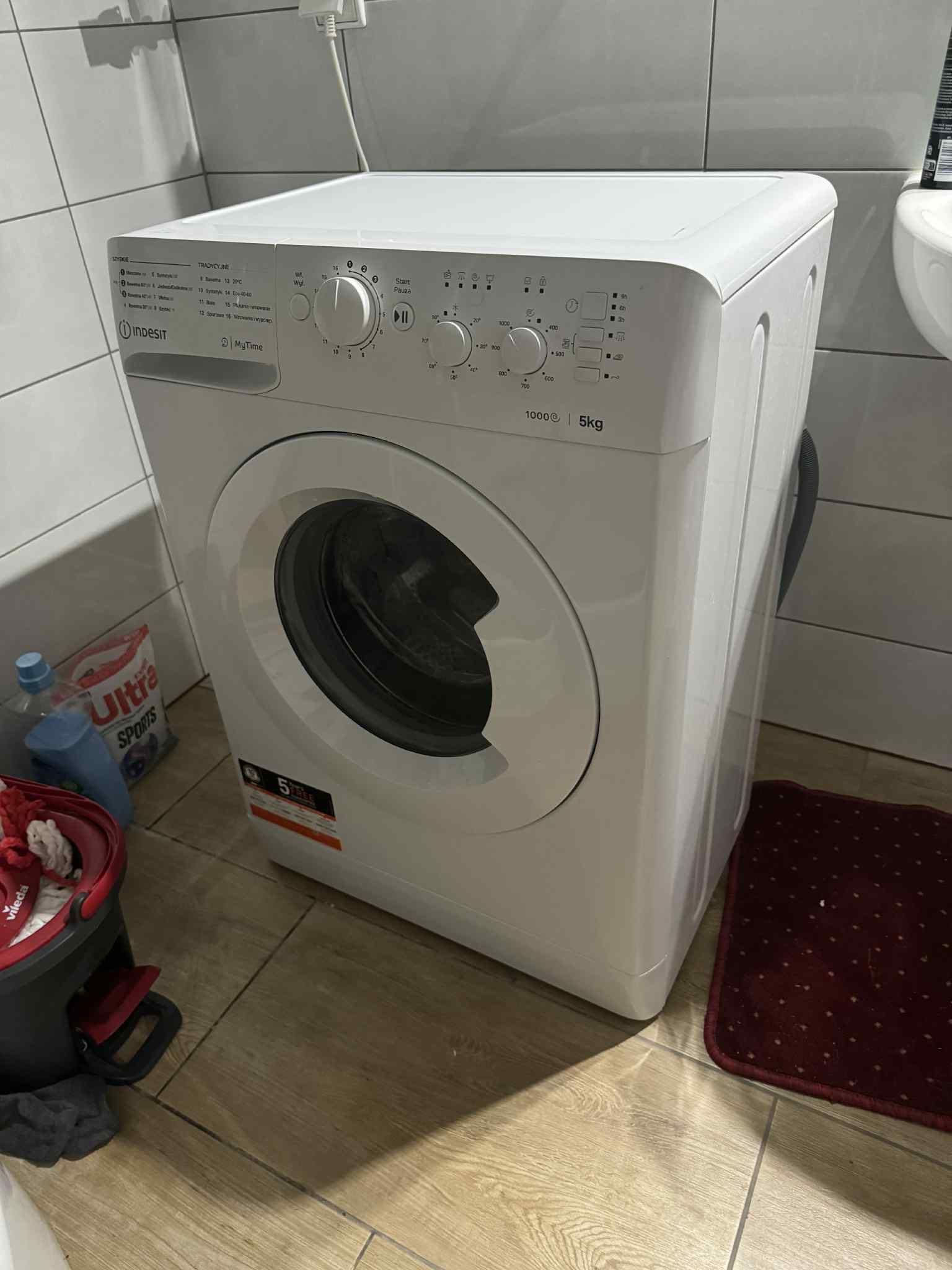 Sprzedam uzywana pralke indesit