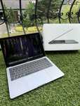 MacBook Pro 2019 touchbar space grey