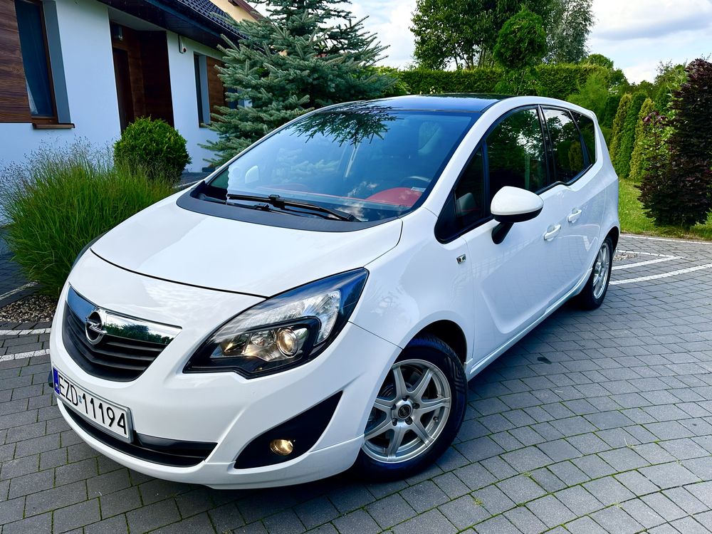 Meriva wersia limit 1,4 turbo 61 tys serwis do końca 2011 r