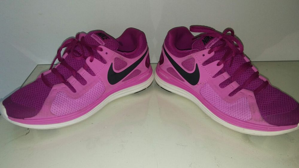 OKAZJA! Buty sportowe Nike 41. jak nowe