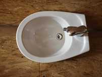 Bidet Stan idealny zestaw z baterią