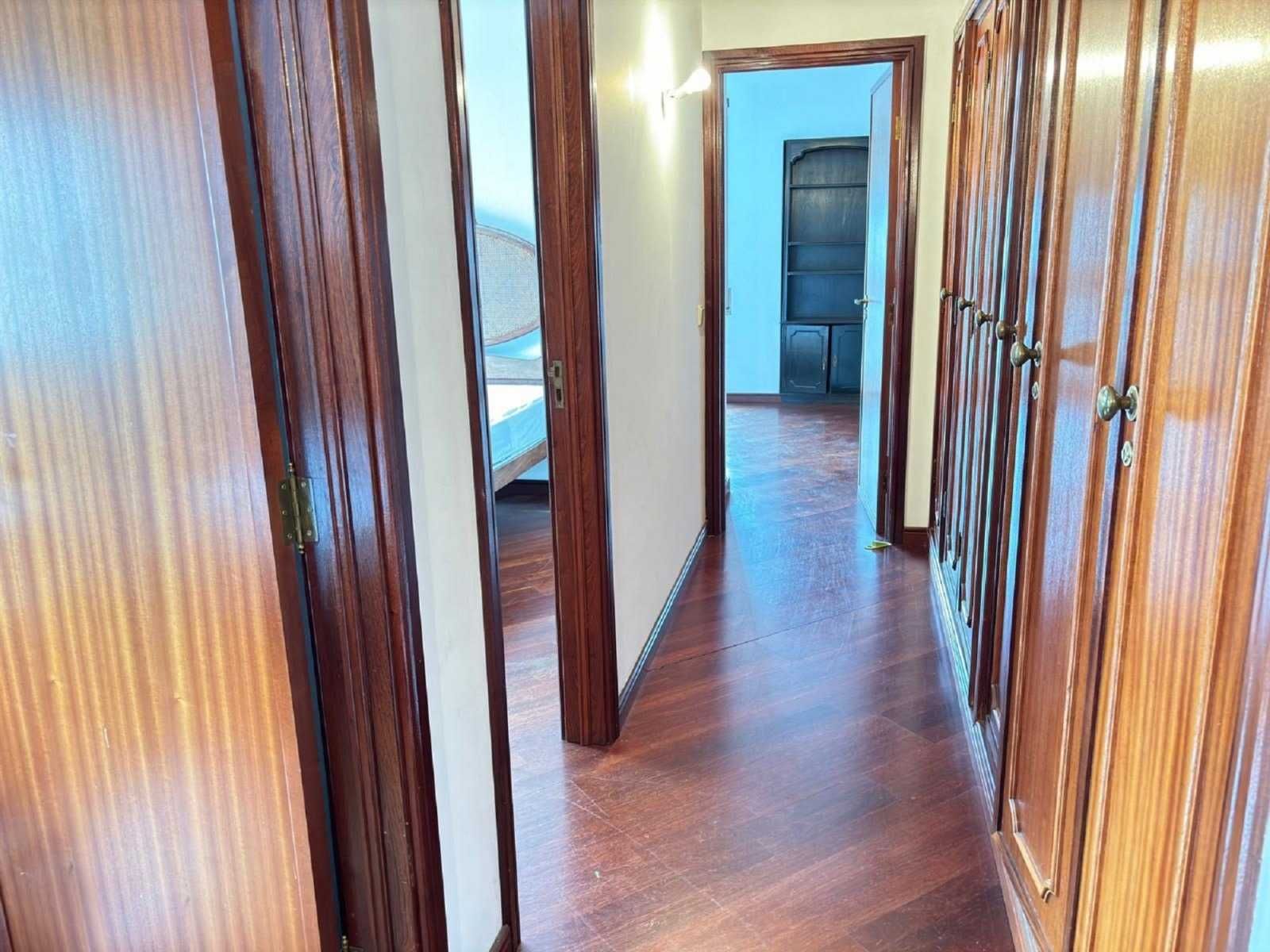 Quarto Individual - Entrada Imediata – Apartamento T3 centro de Aveiro