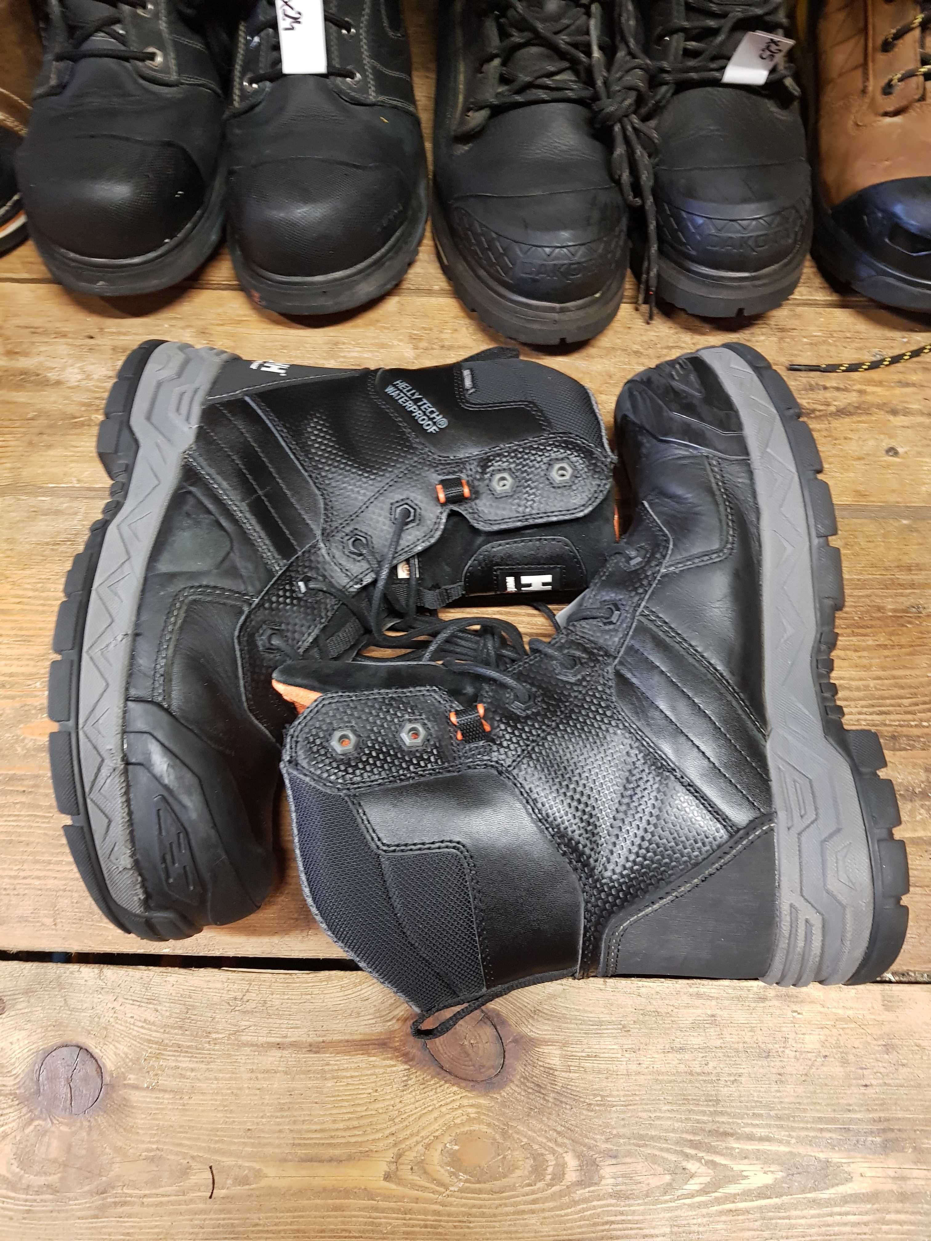 Buty robocze HELLY HANSEN rozm 41,5 wkł 27,5 cm S3