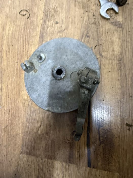 Szczękotrzymacz tył tylny Simson SR50 SR4 Schwalbe KR org DDR wysyłka