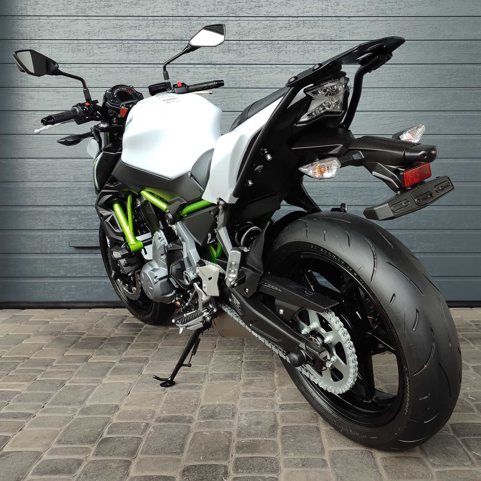 Продам мотоцикл Kawasaki Z650 (3305)