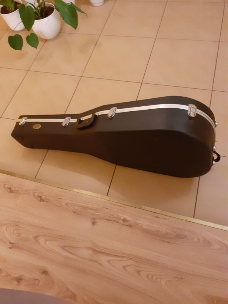 Futerał na gitarę