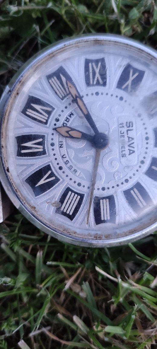 Zegarek z dwudziestolecie między wojennego