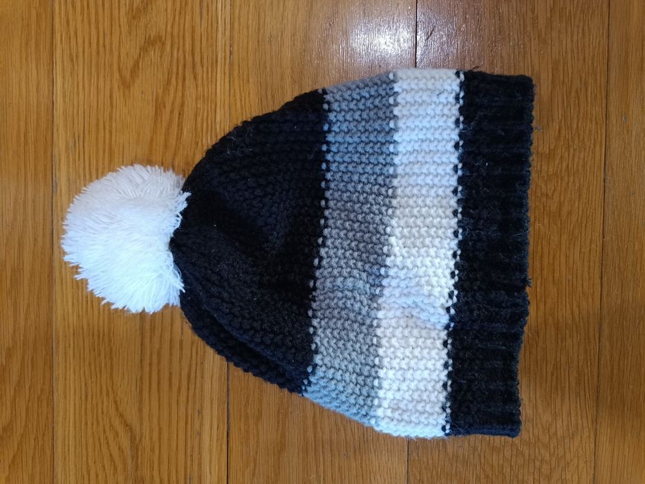 Gorro oficial Real Madrid novo