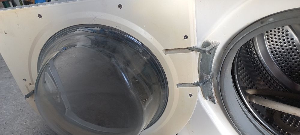 Продам LG пральну машину . Прямий привод. Гарний стан.