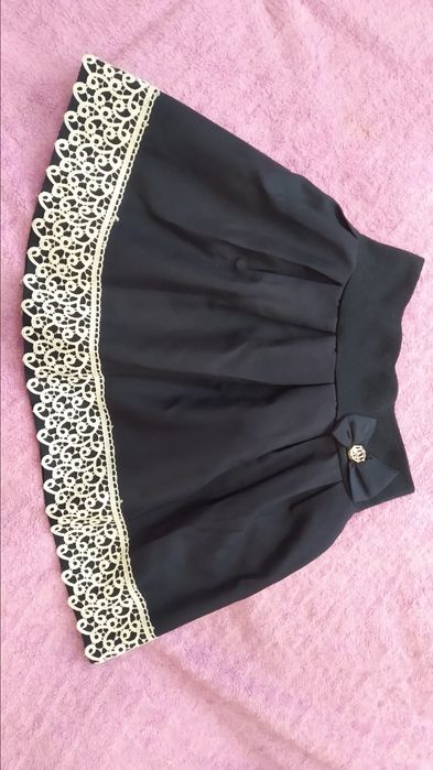 Шкільна спідниця