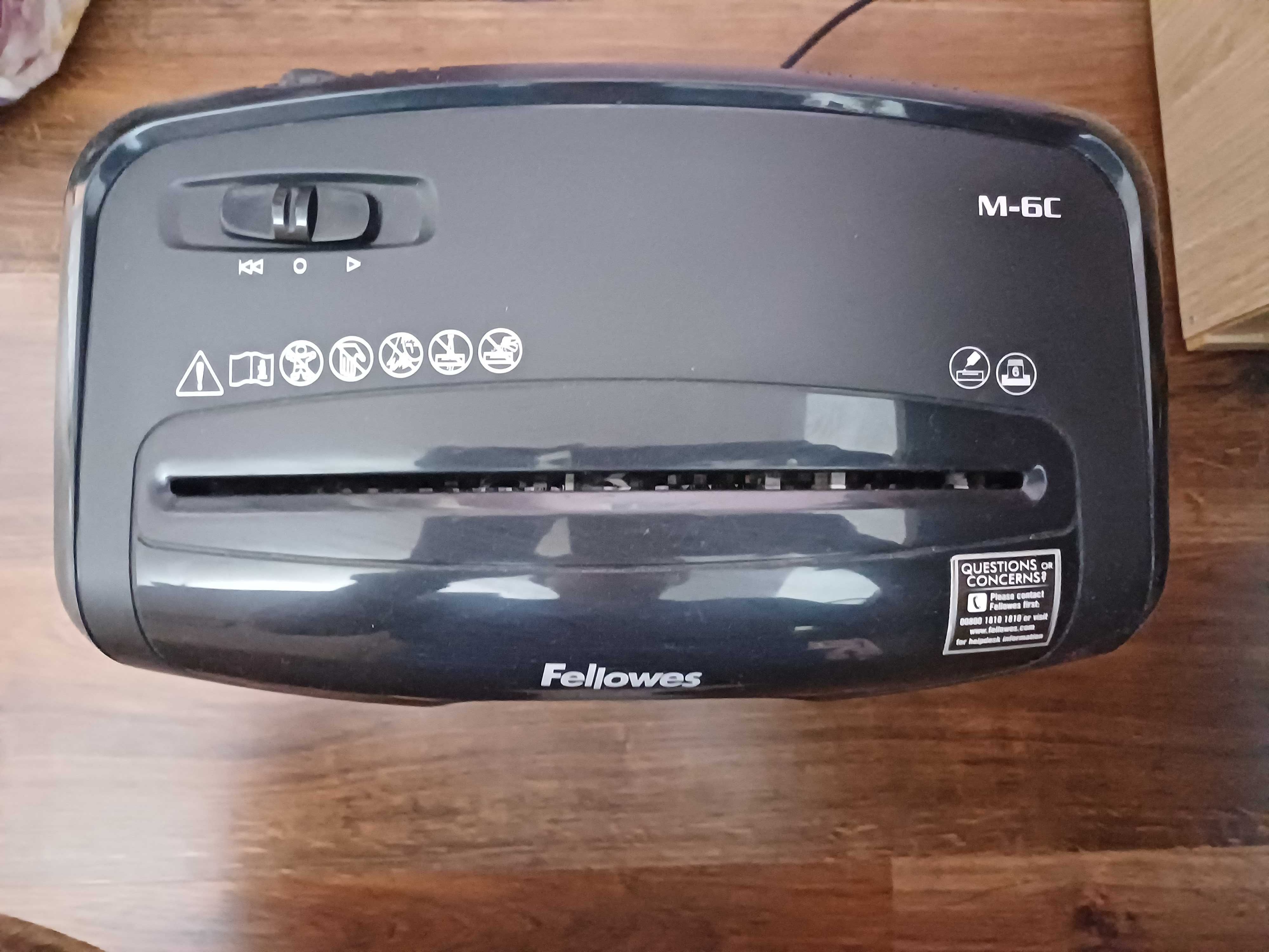 Niszczarka na dokumenty Fellowes m-6c