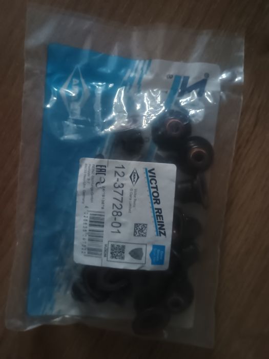 Zestaw uszczelniaczy trzonka zaworu VICTOR REINZ