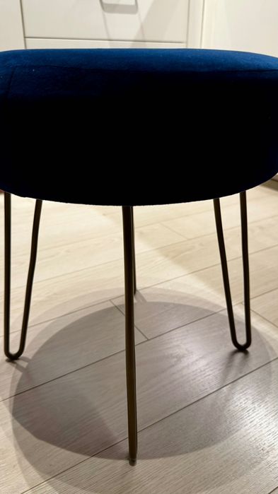 Taboret aksamitny Homla