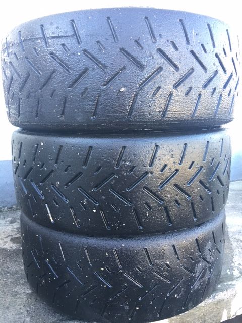 pneus  terra jante 15 michelin de asfalto jante 18 pirelli. mitsubishi