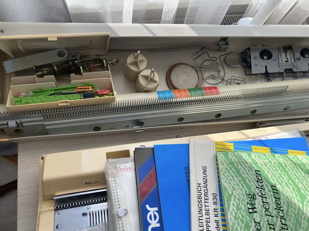 Brother kh-891 + kr-830 двохфонтурна вʼязальна машина