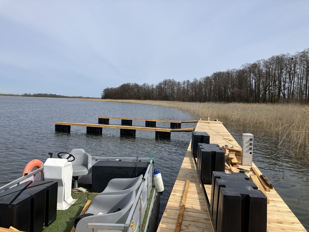 Budowa pomostów stałych – drewno, stal, Y-bomy