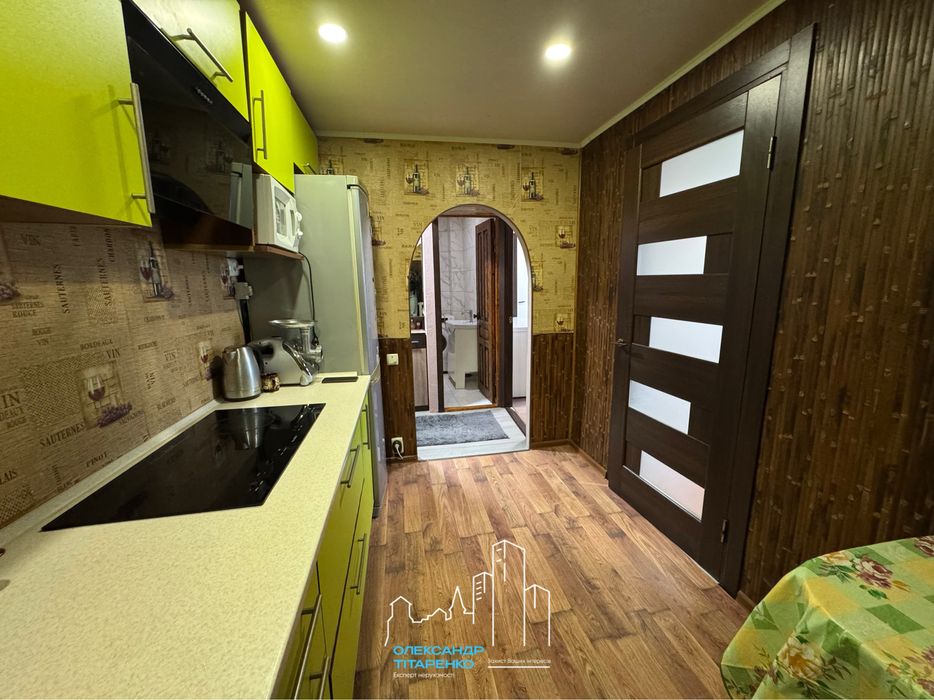 Продам 2-о кімнатну секцію