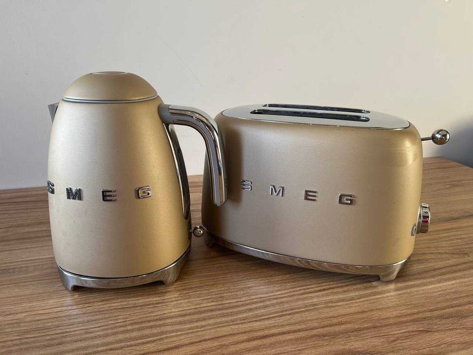 Smeg zestaw czajnik i toster w kolorze Matowy Szampan