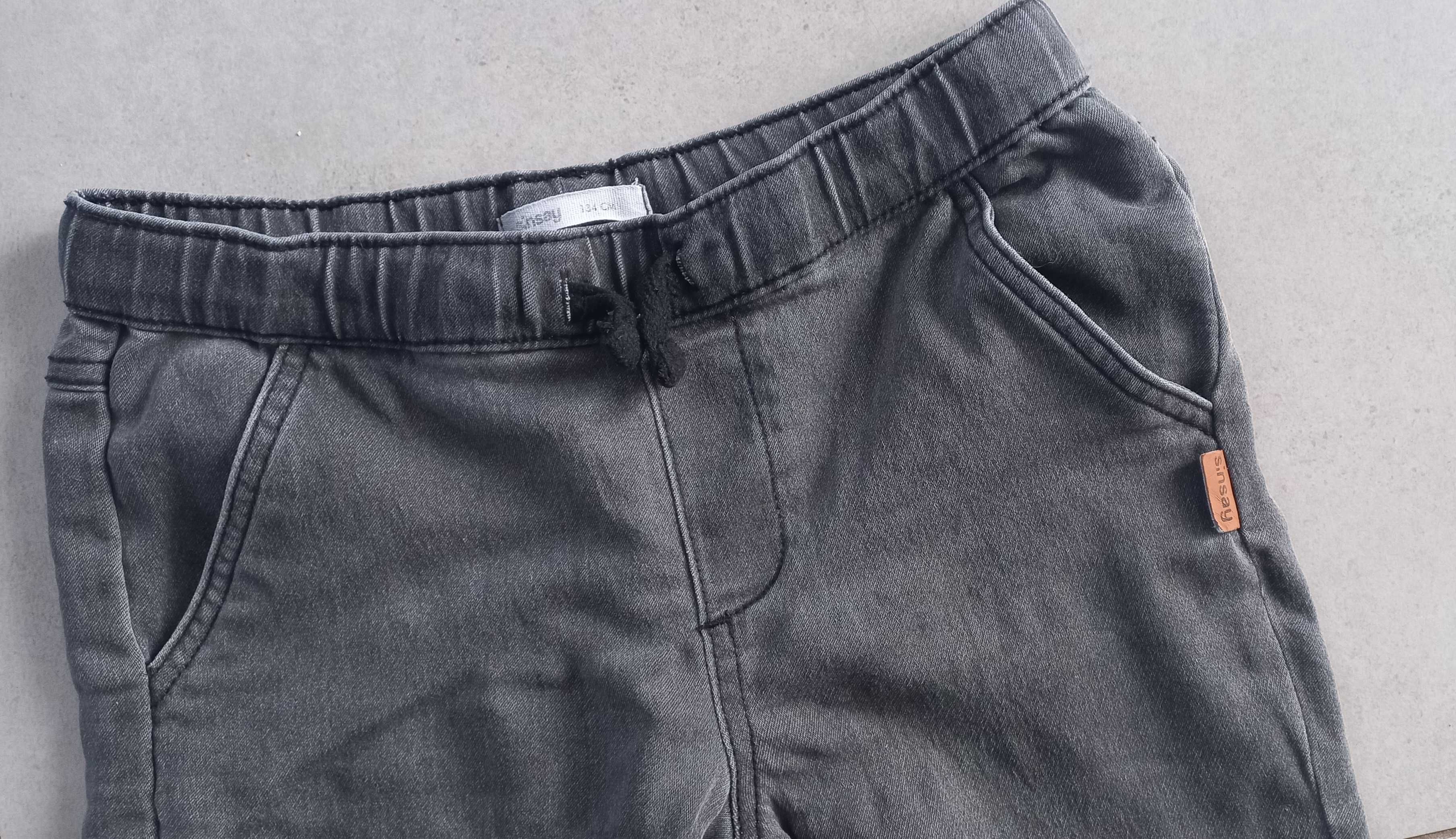 Spodnie jeansy jogger sinsay 134 zestaw szare niebieskie