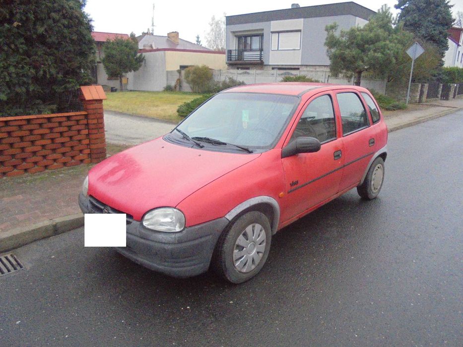 Opel Corsa B 1.4 benzyna 8 zaworowy kolor czerwony  na części