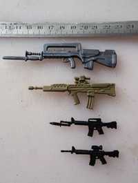 Автоматы и винтовки - игрушечная миниатюра