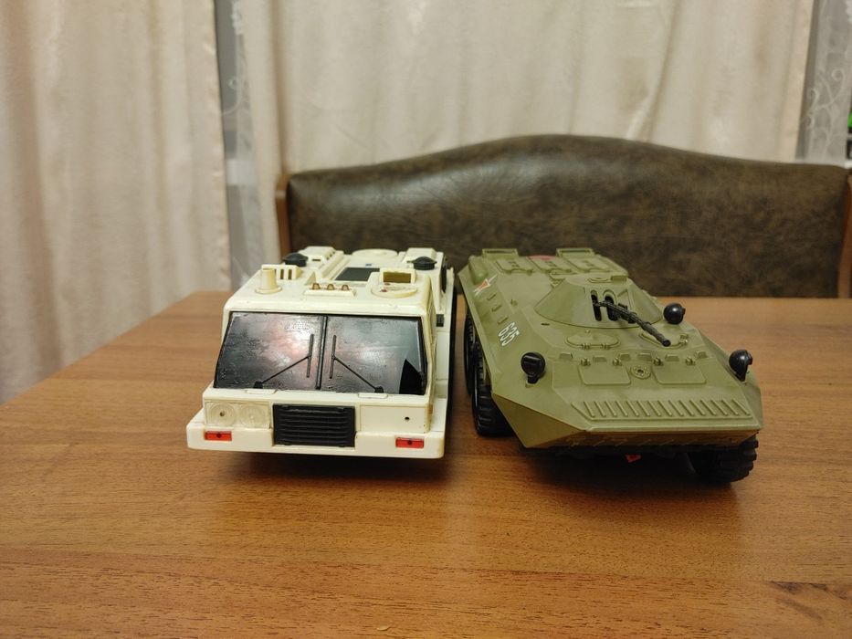 Игрушка вездеход гном 1, бтр ссср