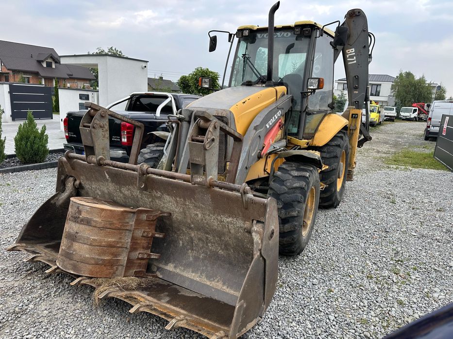 Koparko-Ładowarka VOLVO BL71  z 2006 roku  koparka 2 łyżki sztywna