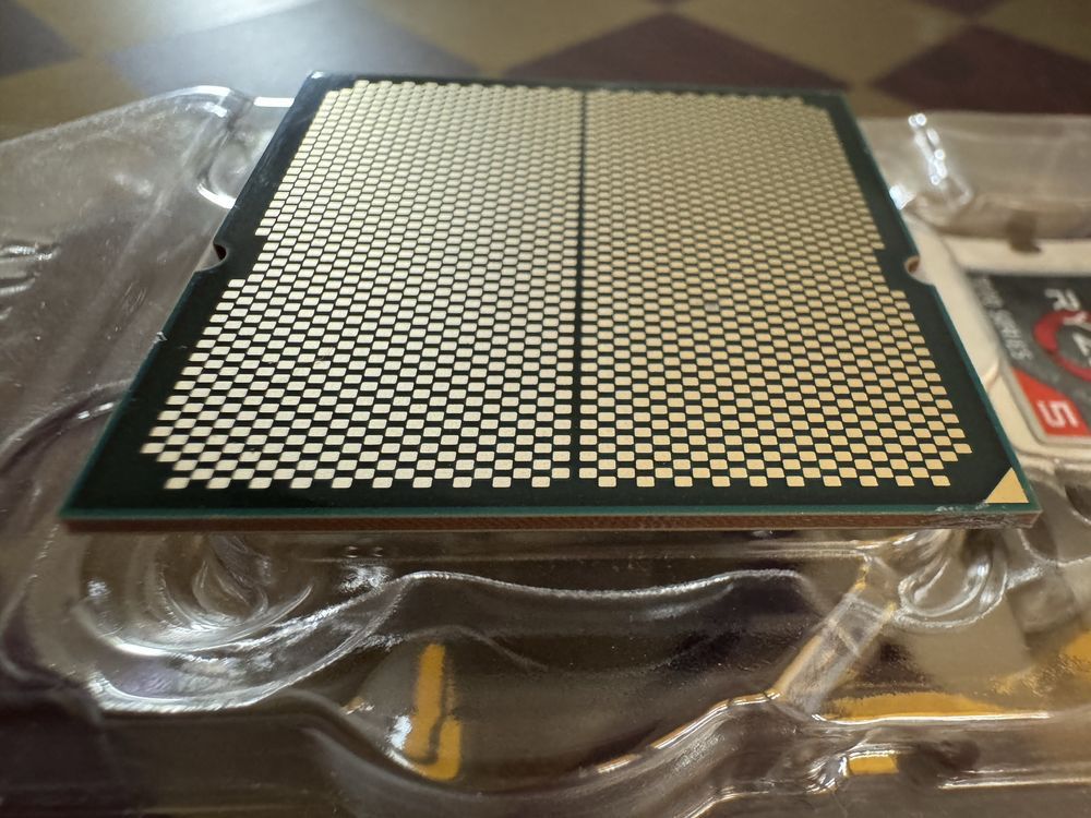 Sprzedam procesor ryzen 5 7600 w 100% sprawny