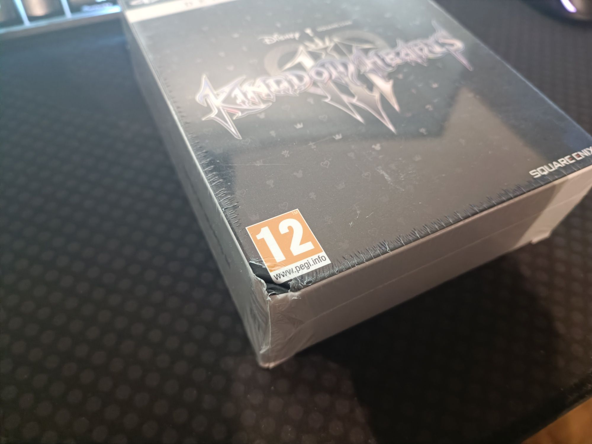 Kingdom Hearts III Deluxe Edition PS4 Novo Selado