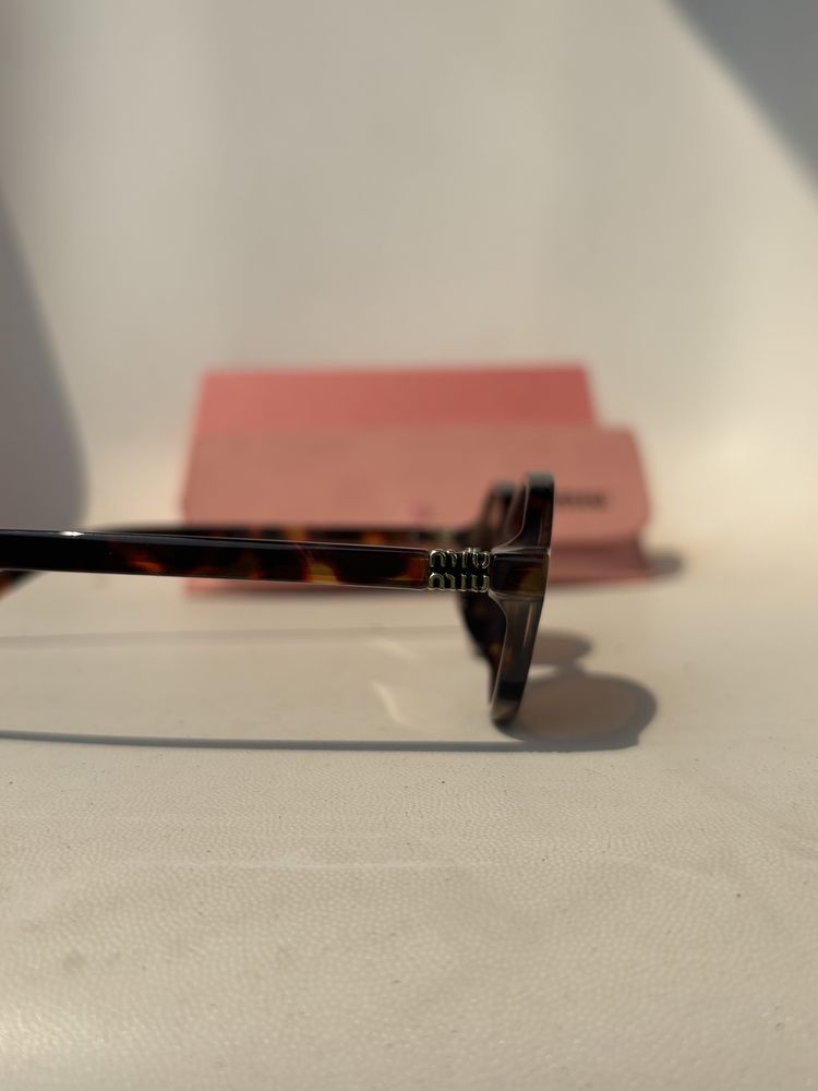 Oculos miu miu lentes castanhas