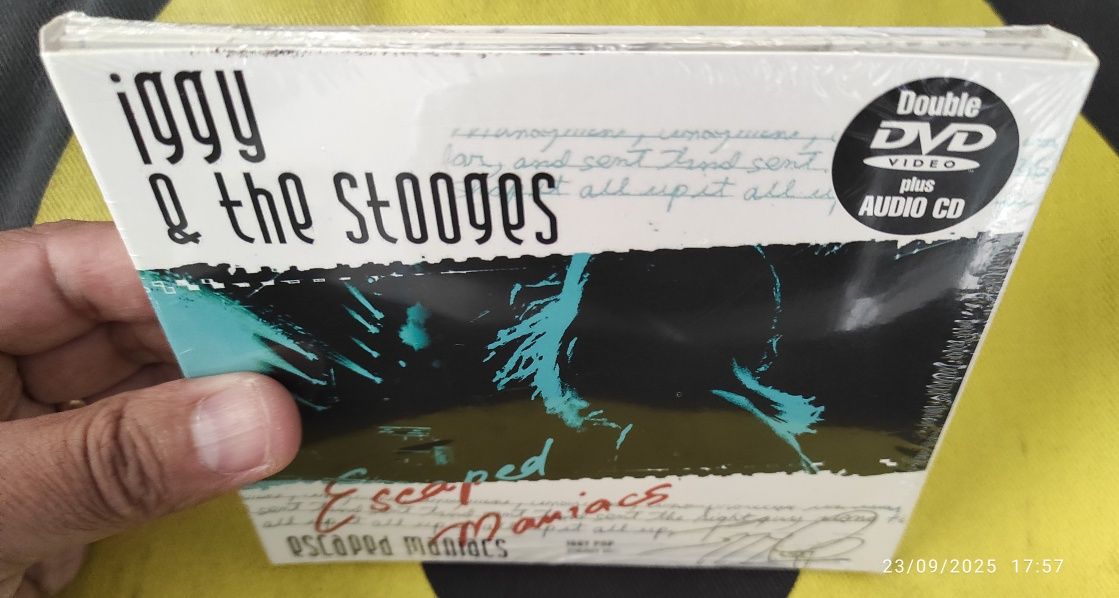 Iggy & The Stooges - Escaped Maniacs 2DVD+CD