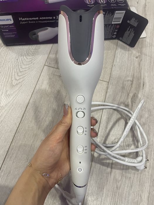 Lokówka Philips StyleCare BHB878