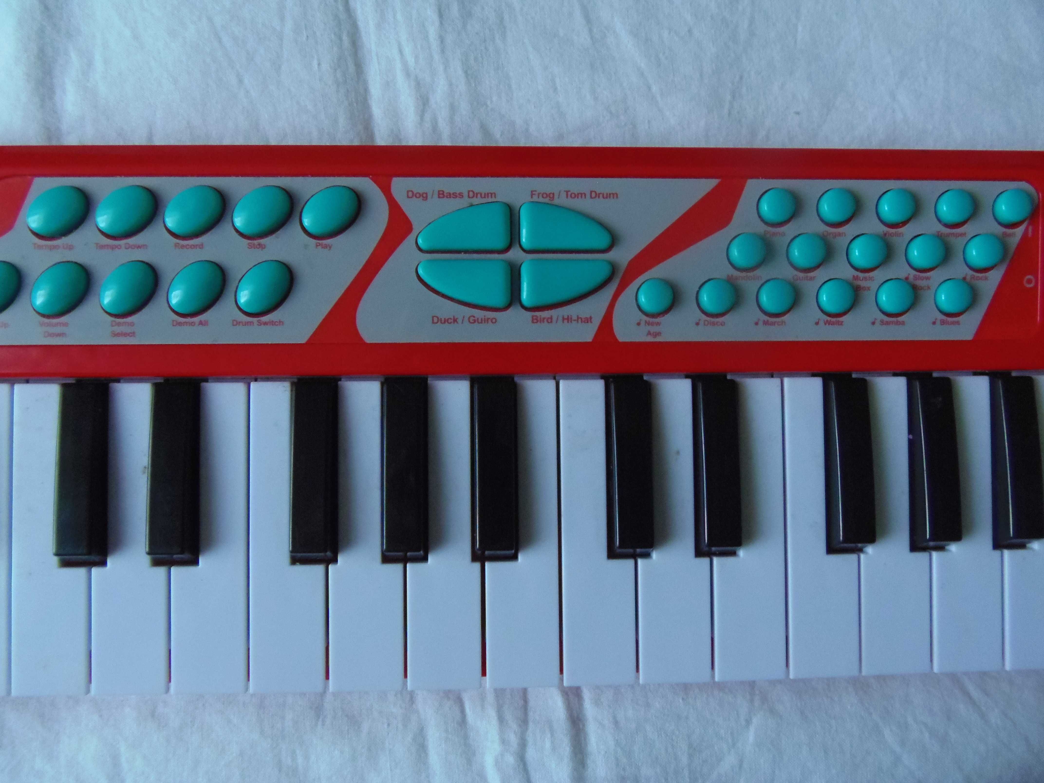 игрушка музыкальное пианино,синтезатор