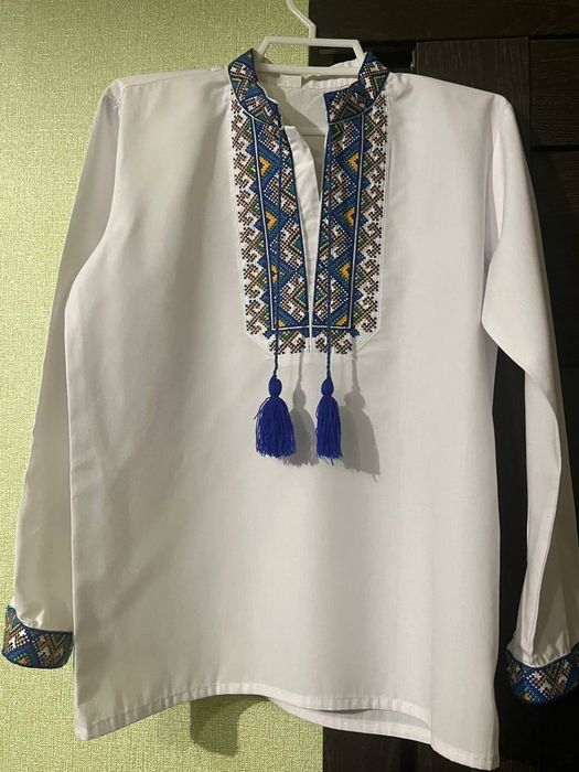 Вишиванка ручної роботи