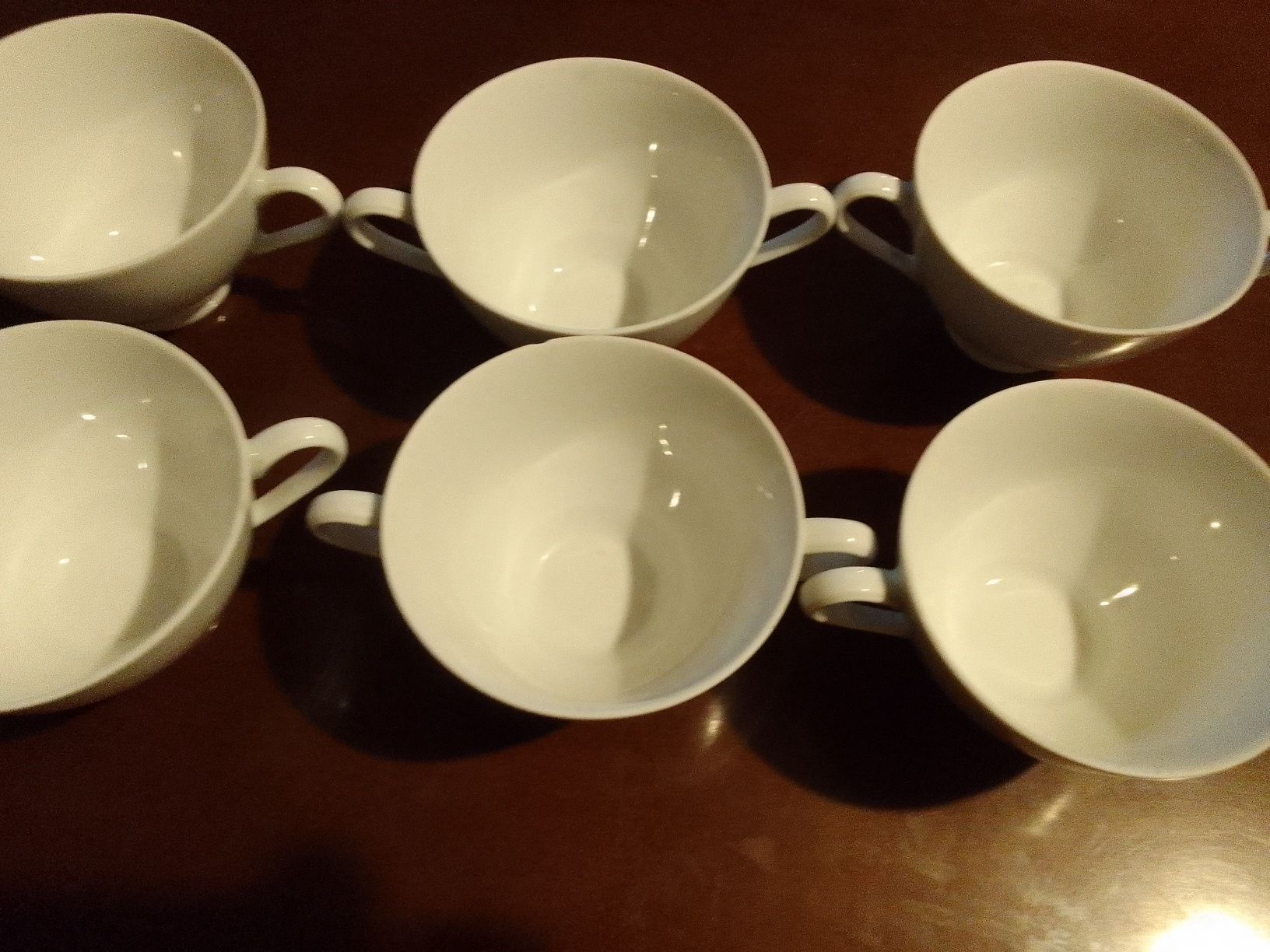 Bulionowka,fleczarka z porcelany.