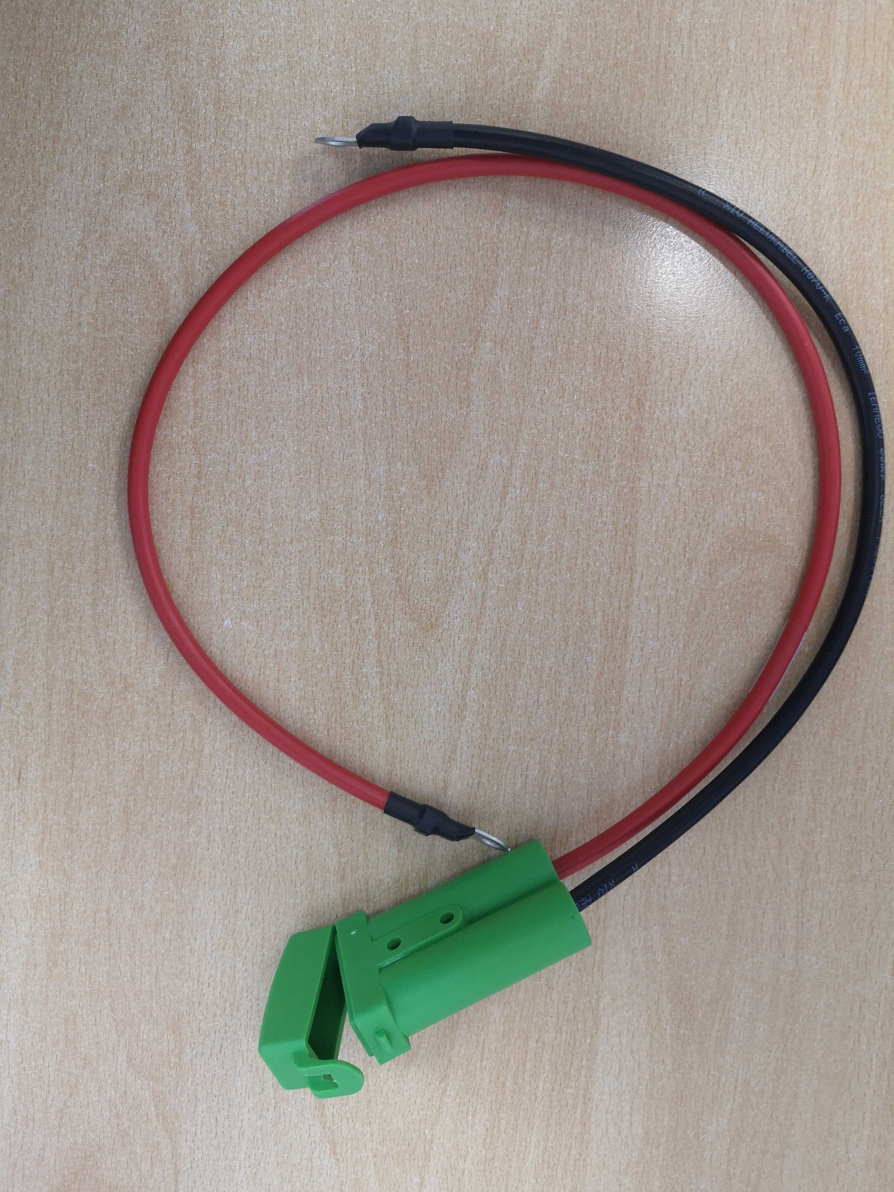 Gniazdo bezpiecznika płytkowego wózka inwalidzkiego elektrycznego