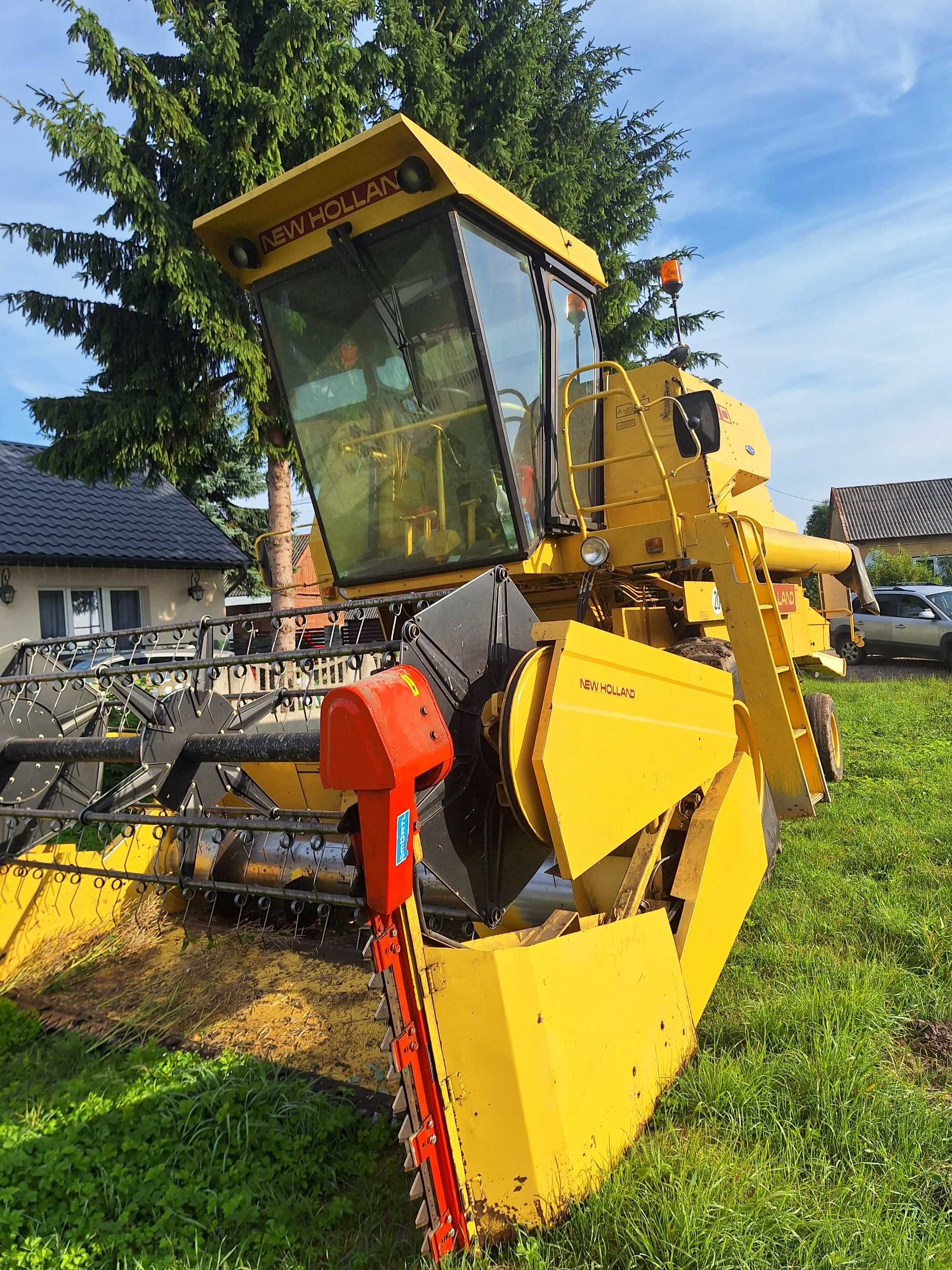 Kombajn zbożowy holland 8030