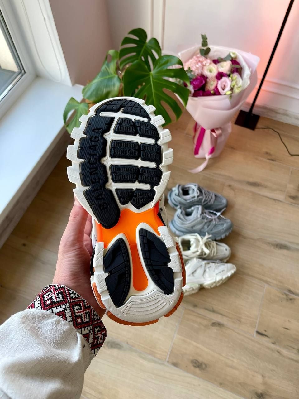 Жіночі кросівки Balenciaga Track 3.0 White Orange р36-40