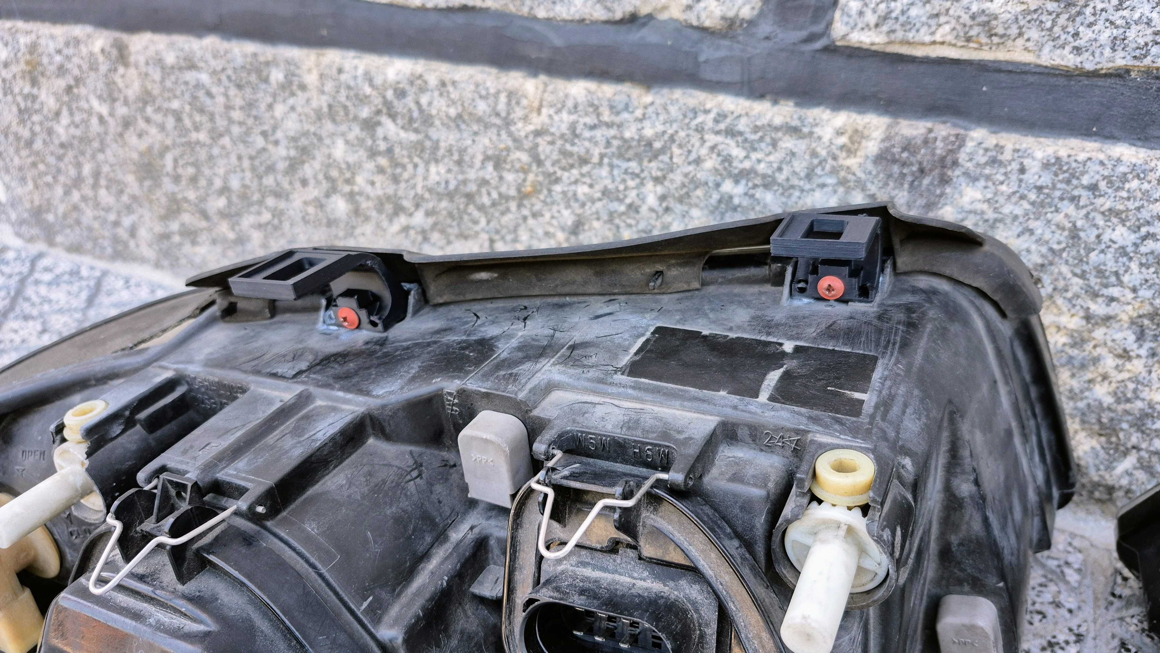 ÓTICAS/FARÓIS AUDI A4 B5 (8D) ORIGINAIS VALEO+ OLHO DE BOI EXCELENTES*