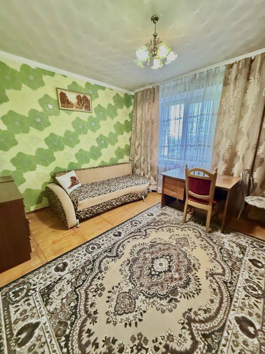 Двокімнатна квартира , центр міста . Без комісії!%