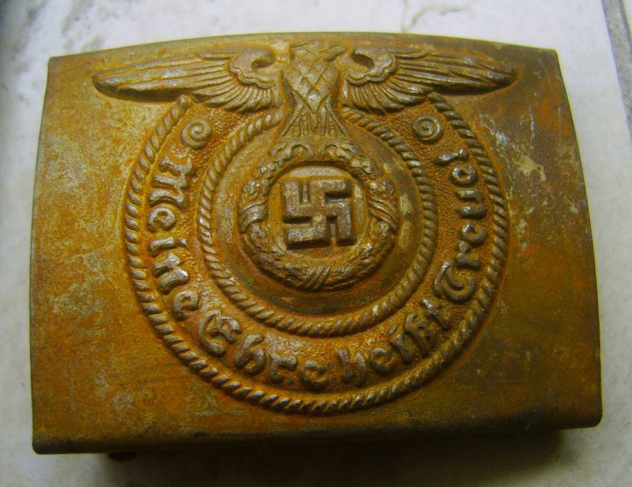 Legitymacja Oficera Waffen SS 1941r + Zardzewiała Klamra SS